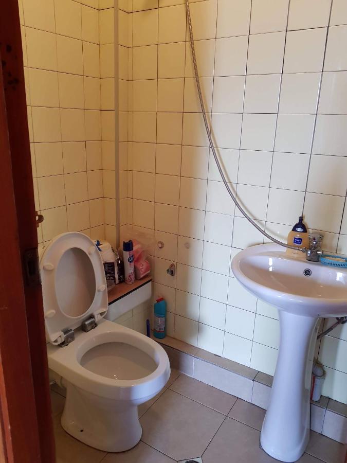 Hostel Levan Tbilisi Eksteriør bilde
